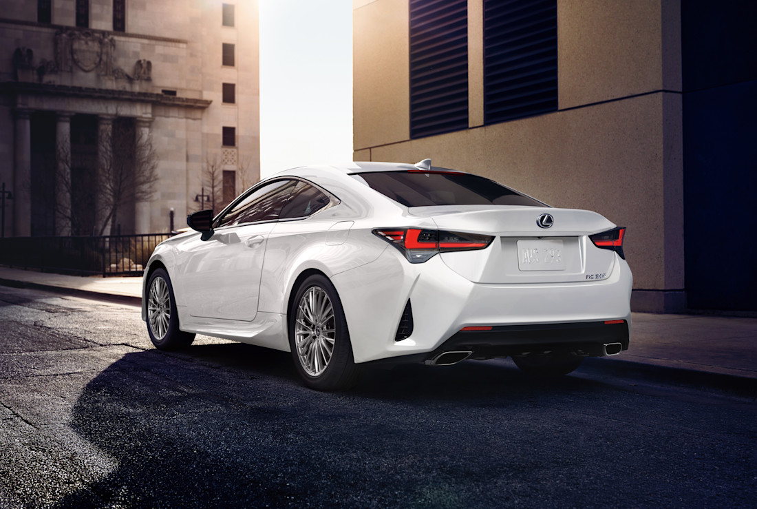lexus-rc-back