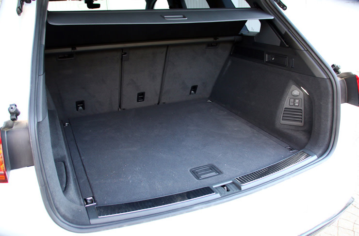 Volkswagen Touareg (34).JPG