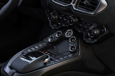 Editorial 2020 aston martin vantage 12 aston martin