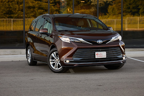Editorial 2024 toyota sienna td jk 240702 1