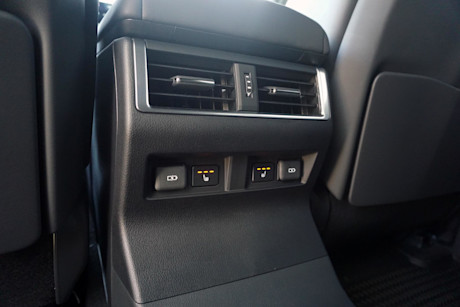 Editorial 2024 lexus gx 550 fd 240201 25 di