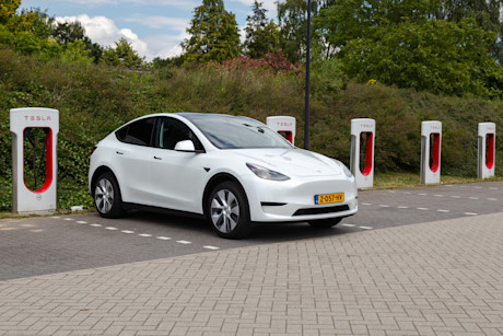 tesla-geeft-3x-korting-om-jou-in-oude-model-y-te-krijgen-update-nu-meer-korting-2025-02