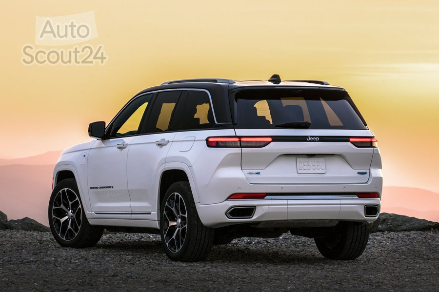 Jeep-Grand_Cherokee-2022-1600-35.jpg