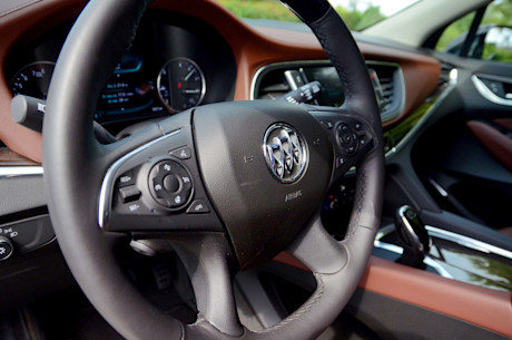 Essai routier : Buick Enclave Avenir 2018 Body Image