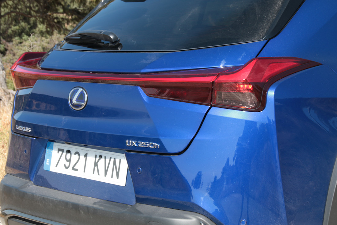 lexus-ux250h (44).JPG