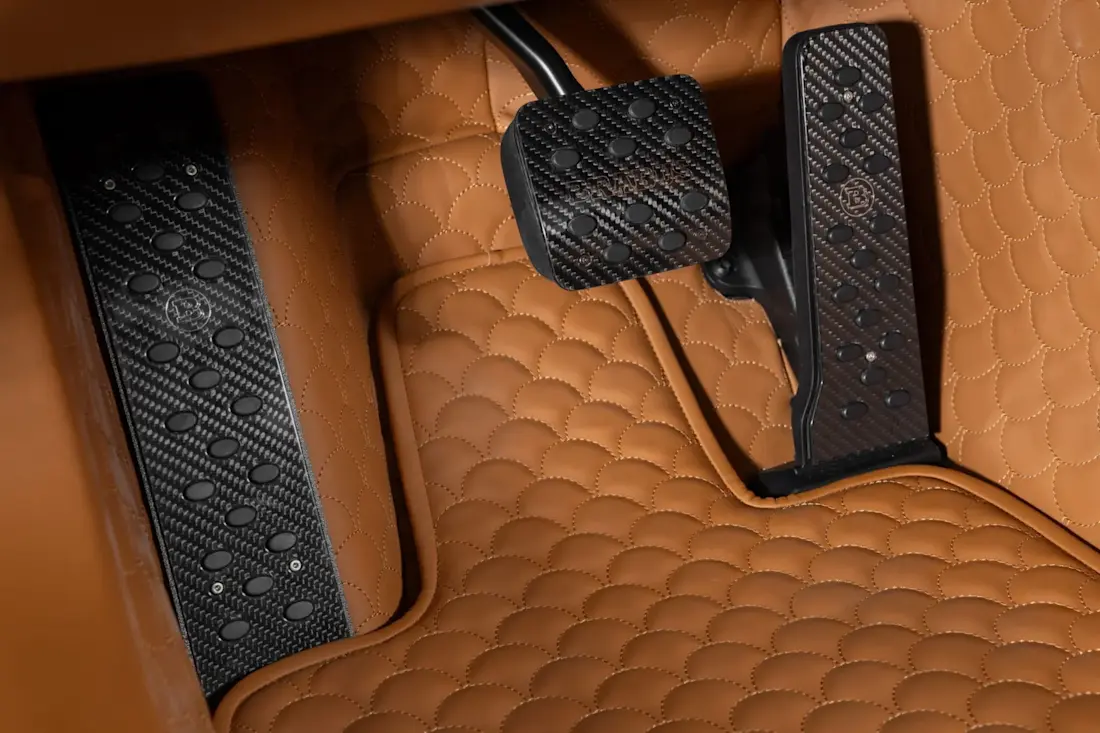 Brabus-Bodo-Cabriolet-2026-interior (6).jpg