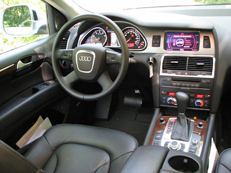 Editorial 2007 audi q7 42l premium bom 04