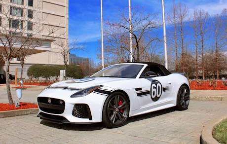 Editorial 2017 jaguar f type svr convertible 01 pb