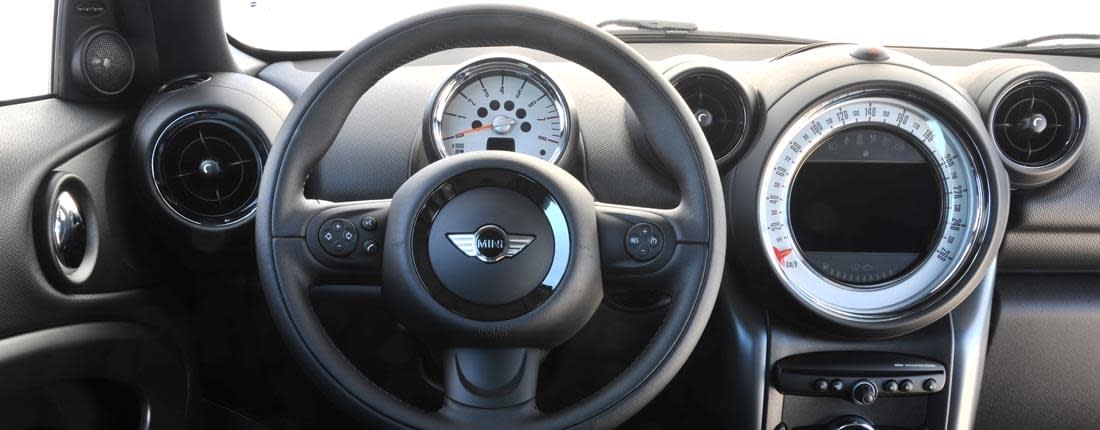 mini-cooper-sd-paceman-l-04