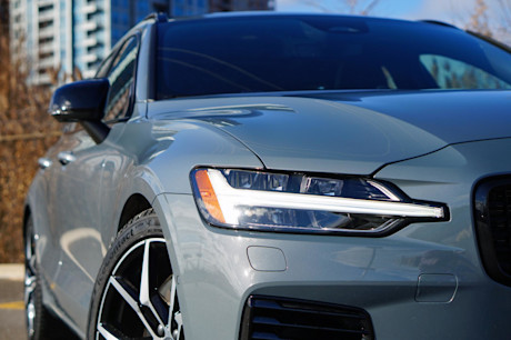 Editorial 2024 volvo v60 recharge t8 awd polestar engineered td 240227 11 jl