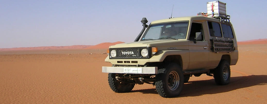 toyota-land-cruiser-j7-l-01