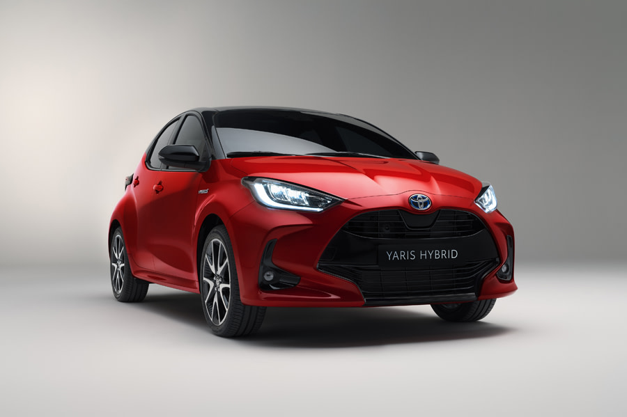 toyota-yaris (2).jpg