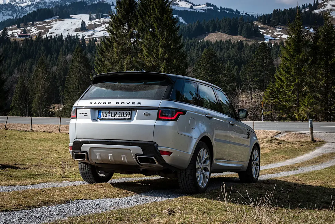 Range-Rover-Sport-P400-HST-Side-Rear2 Range-Rover-Sport-P400-HST-Side-Rear2