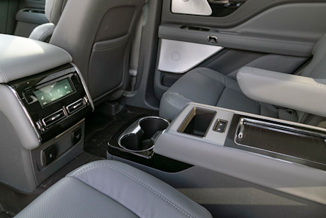 Editorial 2021 lincoln aviator grand touring 32 jw