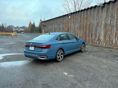 Volkswagen Jetta Highline 2025 : essai routier Image