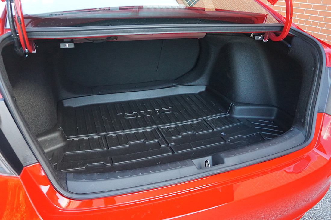 2026-honda-civic-si-td-di-251028-14.jpg