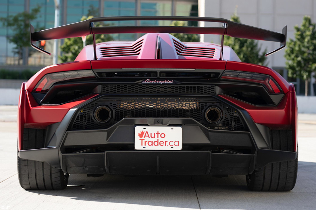 Editorial 2022 lamborghini huracan sto 06 jl cs