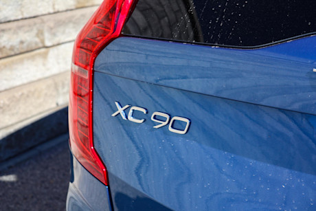 Editorial 2020 volvo xc90 t8 r design 10 jm