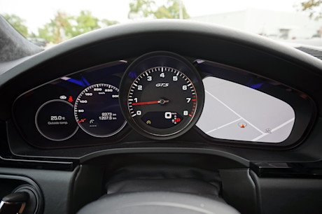 Editorial 2021 porsche cayenne gts coupe 30 jl