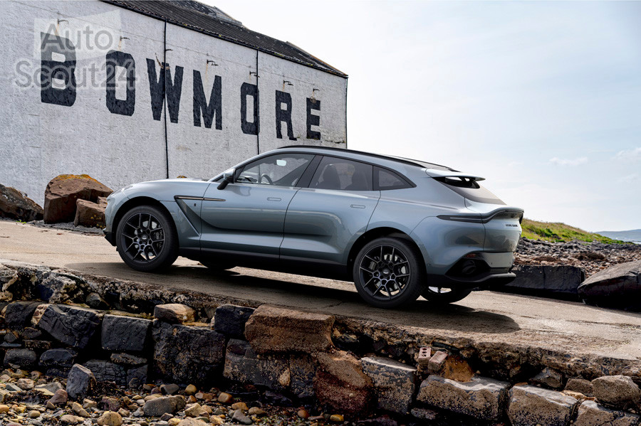 Q by Aston Martin DBX Bowmore Edition_2.jpg