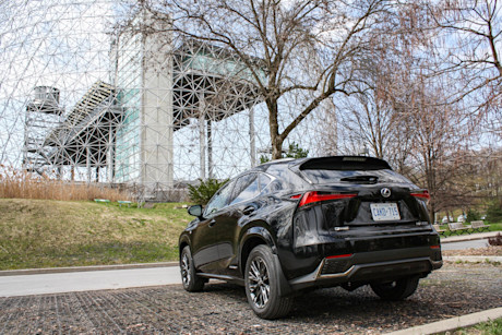 Lexus NX 300h 2021 : essai routier Image