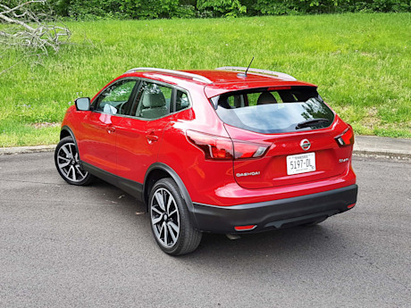 Editorial 2017 nissan qashqai 06 sw