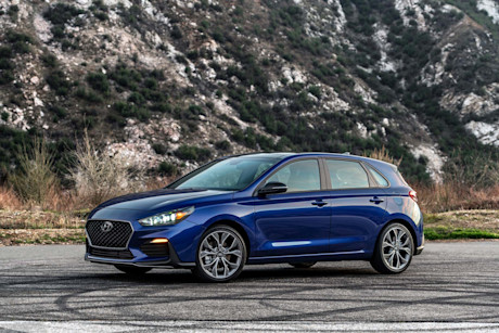 Editorial 2019 hyundai elantra gt n line ultimate 03 hyundai