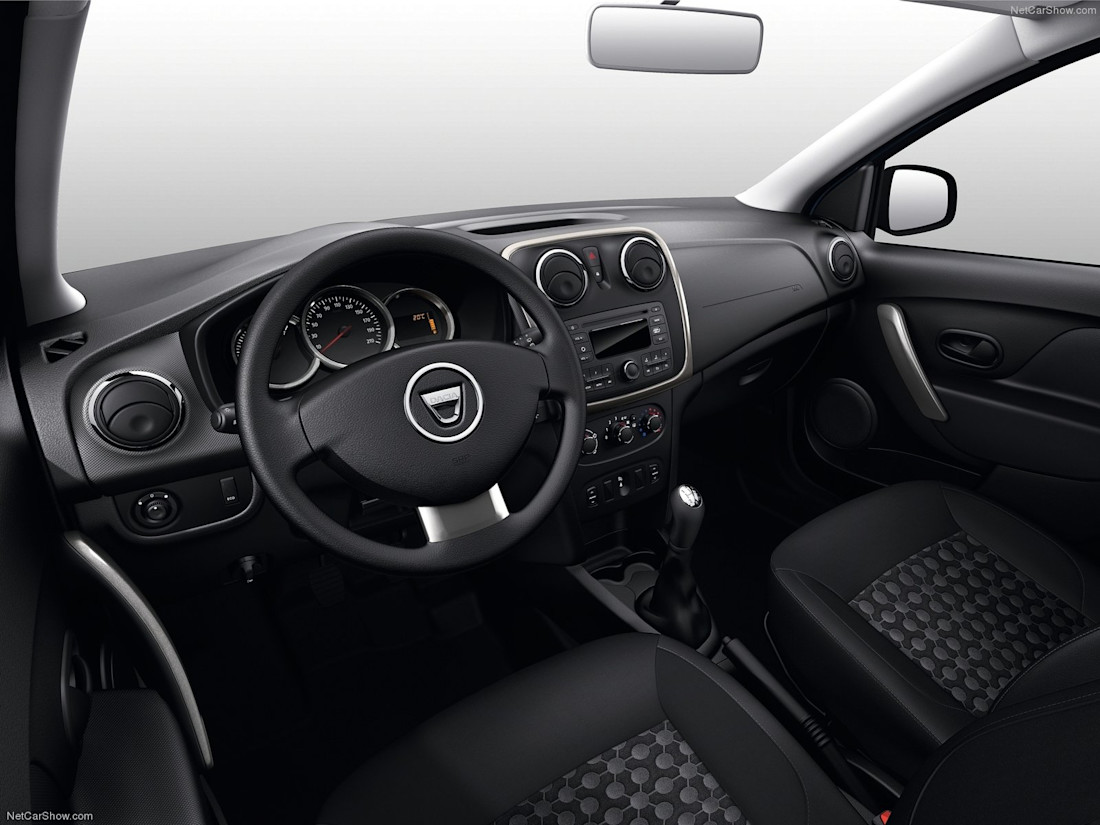 Dacia-Logan-2013-1600-0e