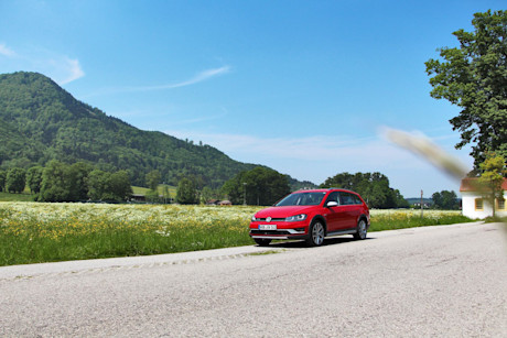 Editorial 2016 volkswagen golf alltrack jy 14