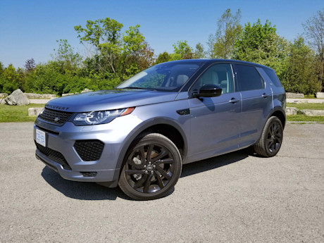 Editorial 2018 land rover discovery sport hse luxury 02 sw