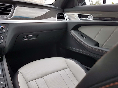Editorial 2018 genesis g80 sport 26 jp