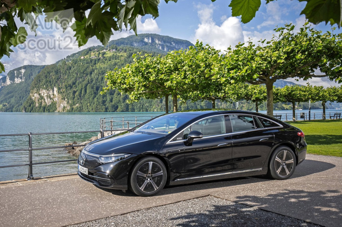Mercedes-Benz-EQS-2022-1600-1d.jpg