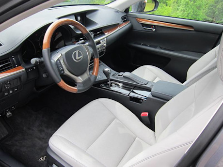 Editorial 2013 lexus es pw 009 832