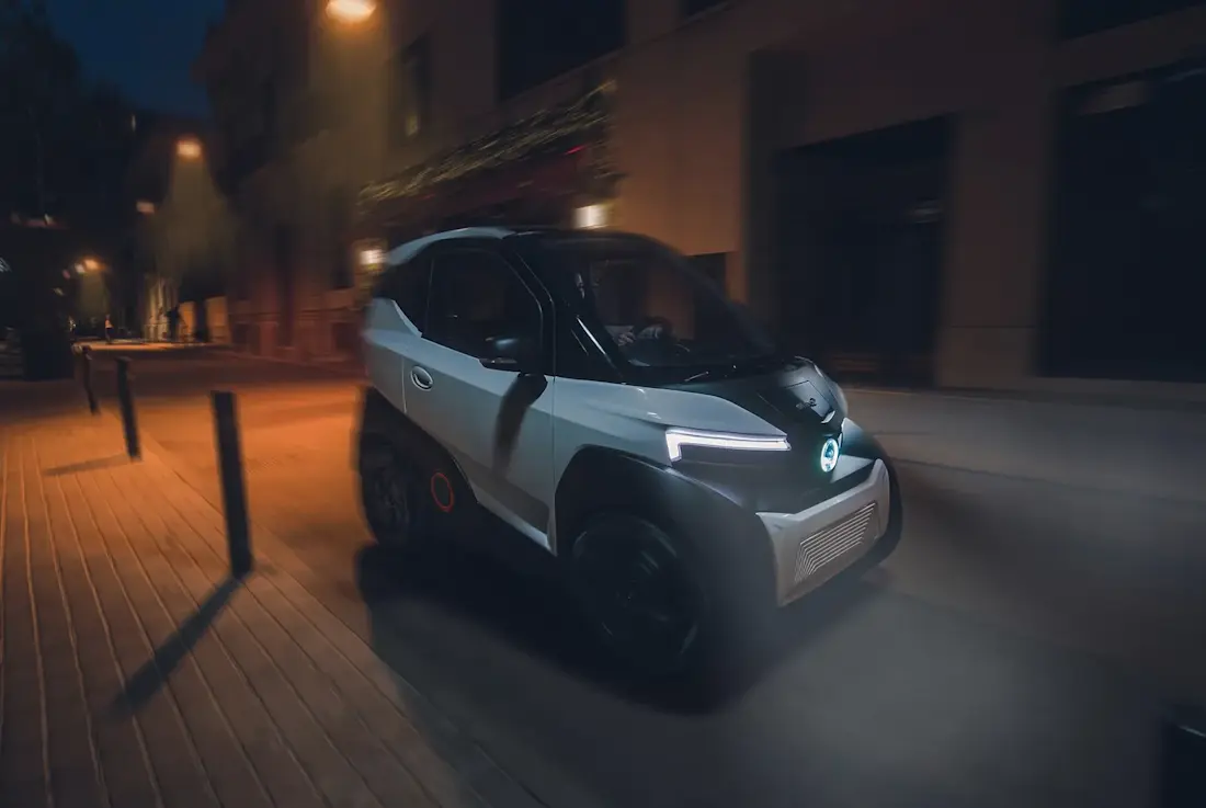 silence-s04-front silence-s04-front