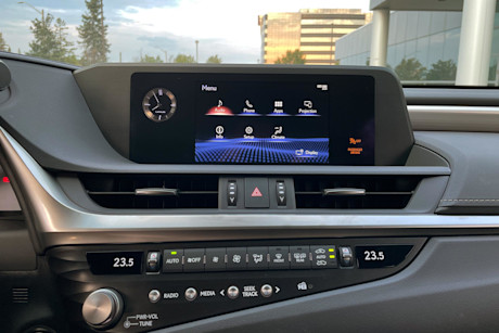Editorial 2021 lexus es 250 awd 31 ct