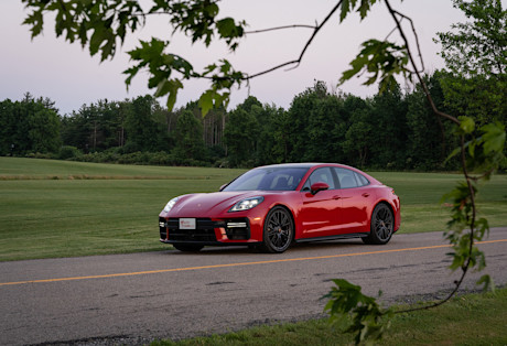 2025 Porsche Panamera GTS Review Body Image