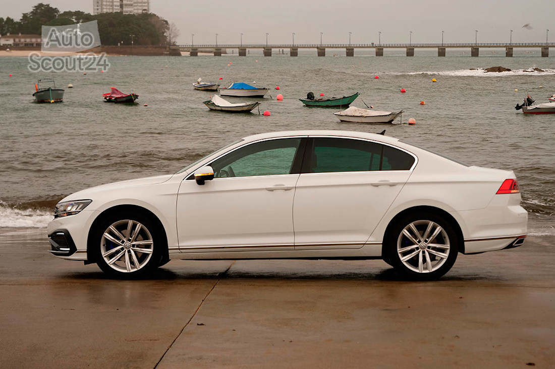 Prueba VW Passat GTE 2021 Ruben Fidalgo (9).jpg