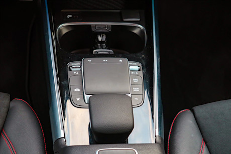 Editorial 2021 mercedes benz glb 250 4matic 30 jm