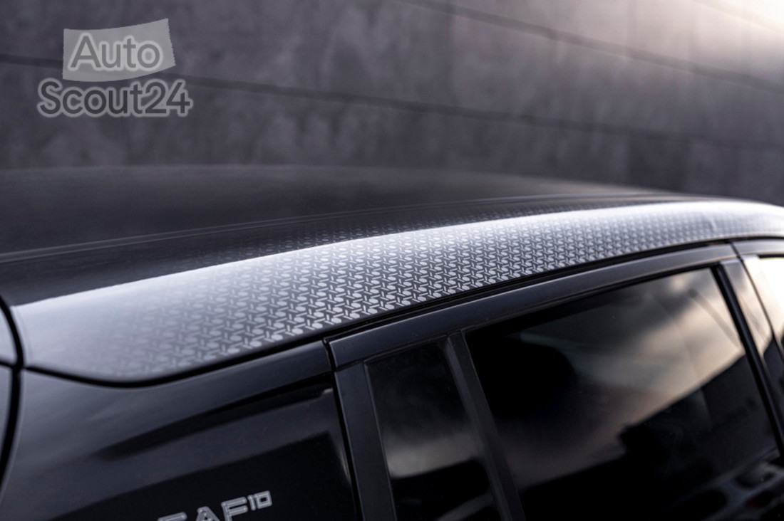 nissan-leaf10 (5).jpg