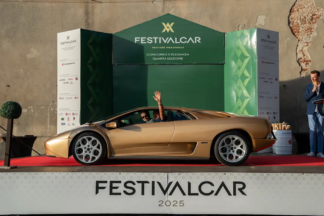 Lamborghini Diablo 19