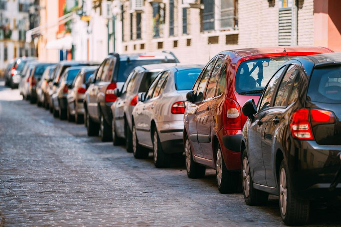 Parkplatz-Maße und Breite – Empfehlungen für den optimalen Stellplatz