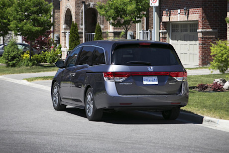 Editorial 2015 honda odyssey touring jw 03