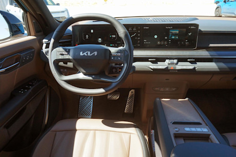 Editorial 2024 kia ev9 fd 230912 23 jl