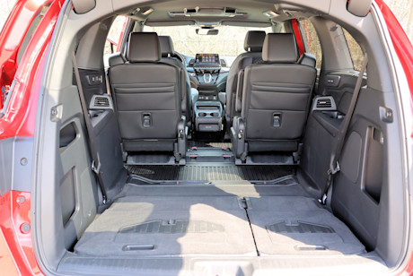 Editorial 2025 honda odyssey review interior cargo 3