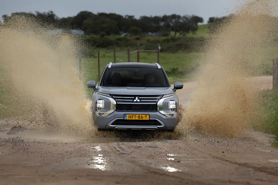 Gelände Front Gelände Front