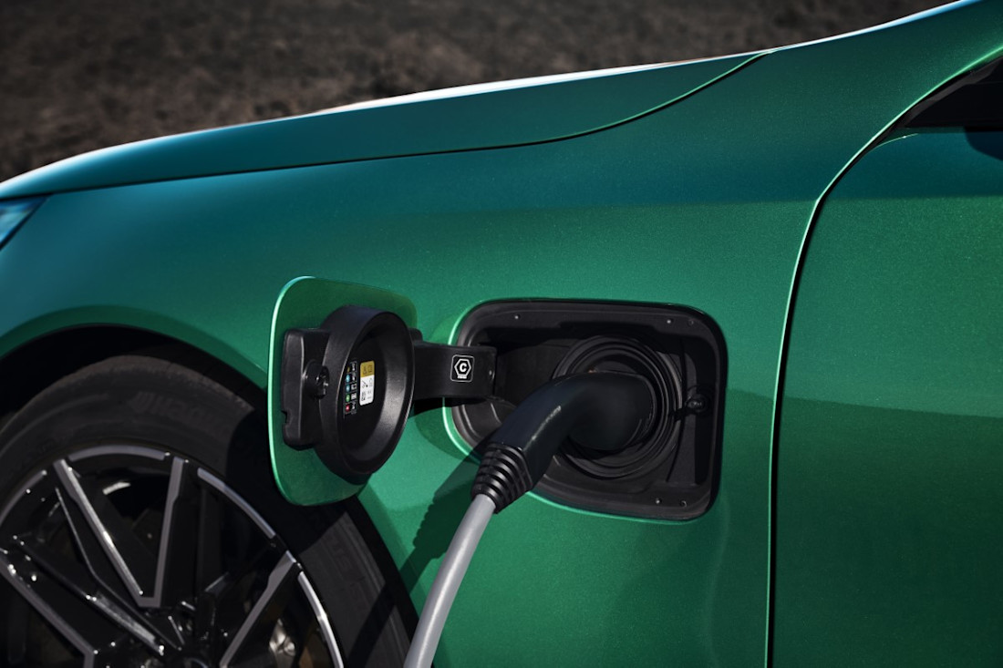 P90557476_highRes_the-all-new-bmw-m5-0