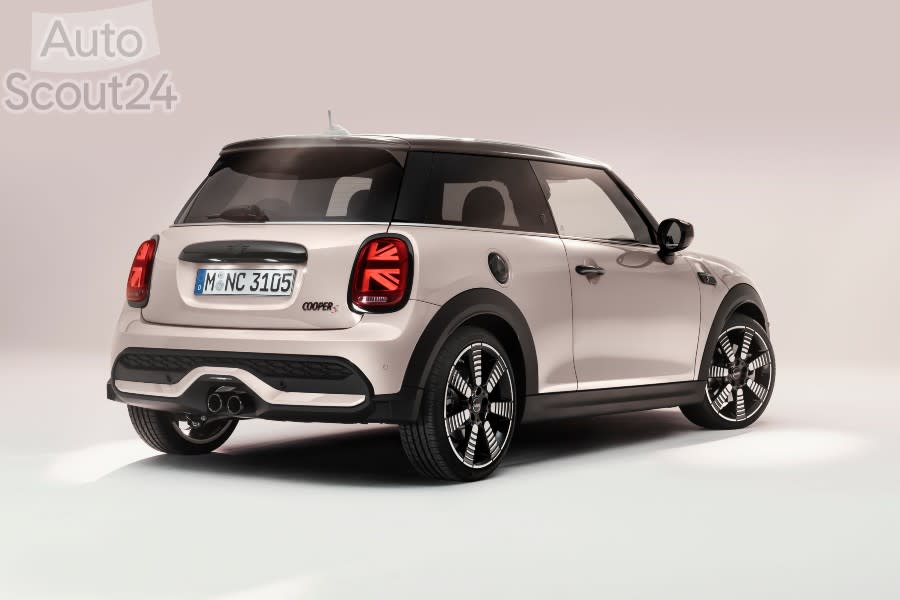 P90411650_highRes_mini-cooper-s-3-door (1).jpg