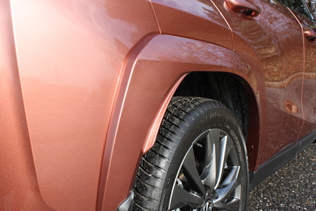 Lexus UX 300h 2025 : essai routier Image