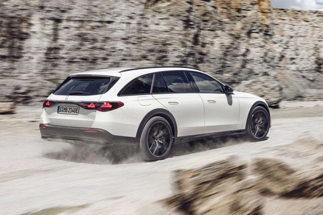 Mercedes-Benz-E-Class_All-Terrain-2024-1600-0d.jpg