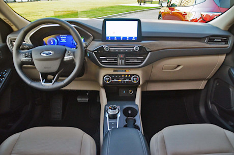 Ford Escape 2020 : essai routier Body Image